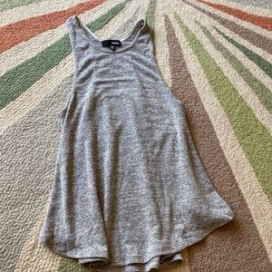 Wilfred Free Swing Tank